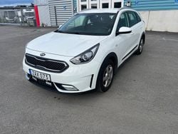 Vit Begagnad 2017 Kia Niro Advance SUV | 129 000 kr (Lite dyr)