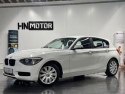 Vit Begagnad 2012 BMW 116 Comfort Edition Halvkombi | 99 900 kr (Marknadspris)