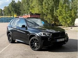 Svart Begagnad 2015 BMW X5 M Sport SUV | 299 000 kr (Marknadspris)