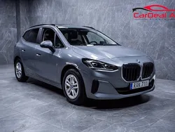 Grå Begagnad 2023 BMW 225 Active Tourer Minibuss | 334 800 kr (Superpris)