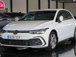 Vit Begagnad 2021 VW Golf VIII GTE Halvkombi | 319 500 kr (Bra pris)