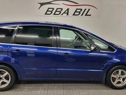 Blå Begagnad 2015 Ford S-MAX Business Edition Minibuss | 109 000 kr (Bra pris)