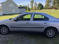 Grå Begagnad 2005 Volvo S60 Business Edition Sedan | 28 000 kr (Marknadspris)