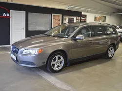 Grå Begagnad 2008 Volvo V70 Kombi | 84 900 kr (Marknadspris)