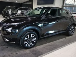 Svart Begagnad 2023 Nissan Juke Acenta SUV | 239 000 kr (Marknadspris)