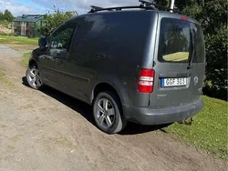 Grå Begagnad 2012 VW Caddy Minibuss | 60 000 kr (Marknadspris)