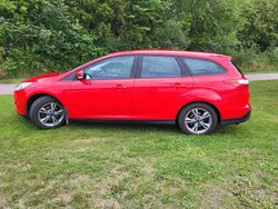 Röd Begagnad 2014 Ford Focus Kombi | 30 000 kr (Superpris)