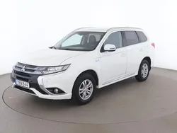 Vit Begagnad 2016 Mitsubishi Outlander P-HEV SUV | 189 000 kr (Marknadspris)