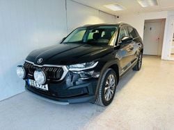 Svart Begagnad 2022 Skoda Kodiaq SUV | 339 900 kr (Marknadspris)