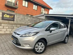 Grå Begagnad 2010 Ford Fiesta Trend Halvkombi | 59 500 kr (Marknadspris)