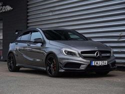 Grå Begagnad 2014 Mercedes A45 AMG AMG Halvkombi | 244 900 kr (Marknadspris)