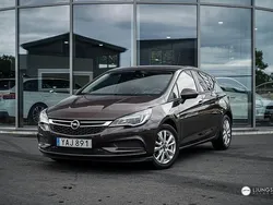 Brun Begagnad 2015 Opel Astra Halvkombi | 99 900 kr (Lite dyr)
