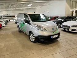 Silver (silvermetallic) Begagnad 2015 Nissan e-NV200 Van | 78 500 kr (Bra pris)