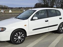 Vit Begagnad 2005 Nissan Almera Halvkombi | 26 500 kr (Lite dyr)