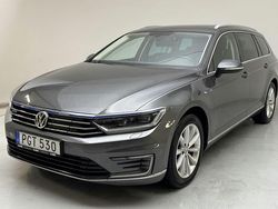 Mörkgrå Begagnad 2017 VW Passat Business | 159 000 kr (Marknadspris)
