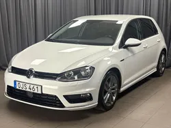 Vit Begagnad 2016 VW Golf VII R-line Halvkombi | 128 900 kr (Lite dyr)