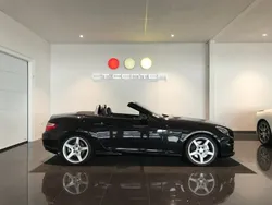 Svart (svartmetallic/svart läder) Begagnad 2011 Mercedes SLK350 AMG Cab | 319 900 kr (Lite dyr)