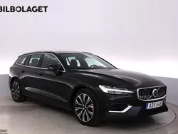 Svart Begagnad 2023 Volvo V60 Core Kombi | 409 800 kr (Marknadspris)