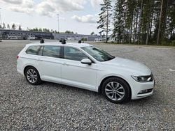 Vit Begagnad 2017 VW Passat Kombi | 139 000 kr (Bra pris)