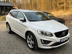 Vit Begagnad 2016 Volvo XC60 R-Design SUV | 179 000 kr (Marknadspris)