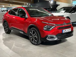 Röd Begagnad 2022 Citroën e-C4 Exclusive Sedan | 279 900 kr (Bra pris)