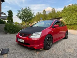 Röd Begagnad 2003 Honda Civic Type R Halvkombi | 99 000 kr (Marknadspris)