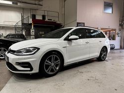 Vit Begagnad 2019 VW Golf VIII R-line Kombi | 219 900 kr (Lite dyr)