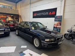 Blå Begagnad 2000 BMW 740 Sedan | 149 000 kr