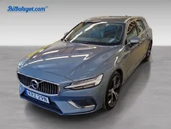 Grå Begagnad 2022 Volvo V60 Inscription Kombi | 349 000 kr (Marknadspris)