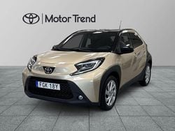 Brun Begagnad 2022 Toyota Aygo X Pulse SUV | 189 900 kr (Marknadspris)
