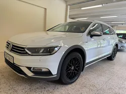 Vit Begagnad 2016 VW Passat Alltrack Kombi | 197 900 kr (Marknadspris)