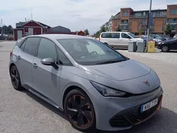 Grå Begagnad 2023 Cupra Born e-Boost Halvkombi | 285 000 kr (Bra pris)