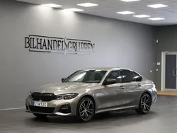 Grå Begagnad 2022 BMW 330e Sedan | 499 900 kr