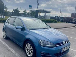 Blå Begagnad 2013 VW Golf VII Halvkombi | 110 000 kr (Marknadspris)