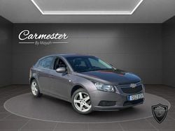 Grå Begagnad 2012 Chevrolet Cruze Halvkombi | 39 990 kr (Marknadspris)