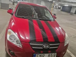 Röd Begagnad 2007 Kia Ceed 4 Halvkombi | 26 000 kr (Marknadspris)