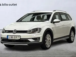 Vit Begagnad 2015 VW Golf Alltrack Kombi | 124 900 kr (Marknadspris)