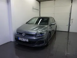 Mörkgrå Begagnad 2018 VW Golf VII GTE Halvkombi | 229 900 kr (Lite dyr)