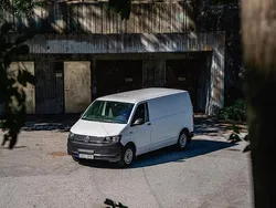 Vit Begagnad 2016 VW T6 Van | 150 000 kr (Marknadspris)