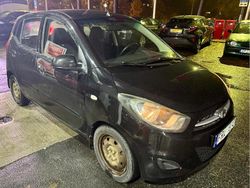 Svart Begagnad 2011 Hyundai i10 Premium Halvkombi | 13 900 kr (Superpris)