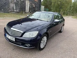 Blå Begagnad 2008 Mercedes C200 Sedan | 80 000 kr (Marknadspris)
