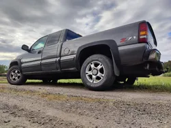 Grå Begagnad 2001 Chevrolet Silverado Sedan | 75 000 kr