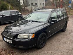 Svart Begagnad 2007 Volvo V70 Kombi | 37 500 kr (Marknadspris)