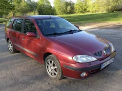Röd Begagnad 2003 Renault Mégane GrandTour Authentique Kombi | 4 500 kr