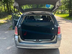 Grå Begagnad 2006 Opel Astra Kombi | 17 000 kr (Marknadspris)