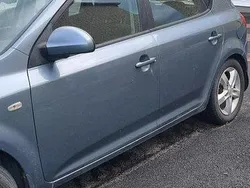 Blå Begagnad 2009 Kia Ceed 4 Halvkombi | 42 000 kr (Lite dyr)