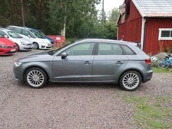 Grå Begagnad 2014 Audi A3 Sportback Ambition Halvkombi | 135 500 kr (Marknadspris)