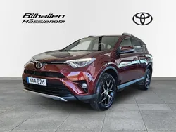 Mörkröd (röd) Begagnad 2016 Toyota RAV4 Active SUV | 189 900 kr