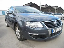 Ljusgrå (grå) Begagnad 2009 VW Passat Kombi | 37 500 kr (Marknadspris)