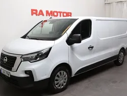 Vit Begagnad 2024 Nissan Primastar N-Connecta Minibuss | 359 800 kr (Marknadspris)